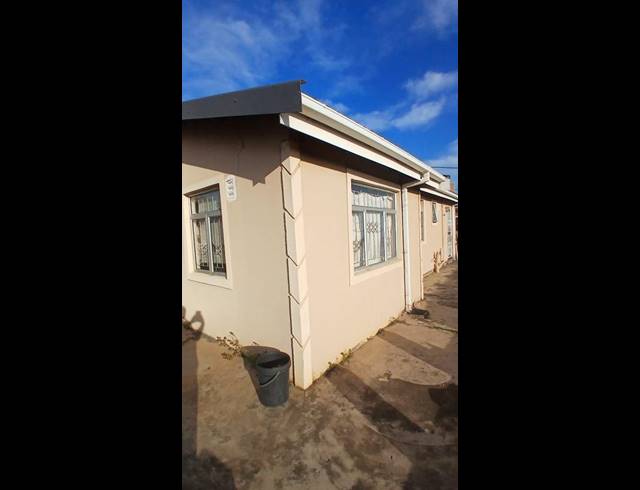 4 BEDROOM HOUSE FOR SALE IN ORIENT HILLS